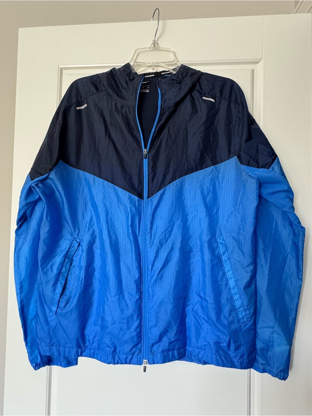 Nike Men’s Sportswear Windrunner Running Jacket Blue CK6341-402 Medium